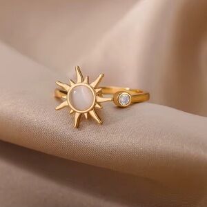 ☀️ Sun Pendant Spinner Fidget Ring 🌞 Anti Stress Anxiety Ring for Women